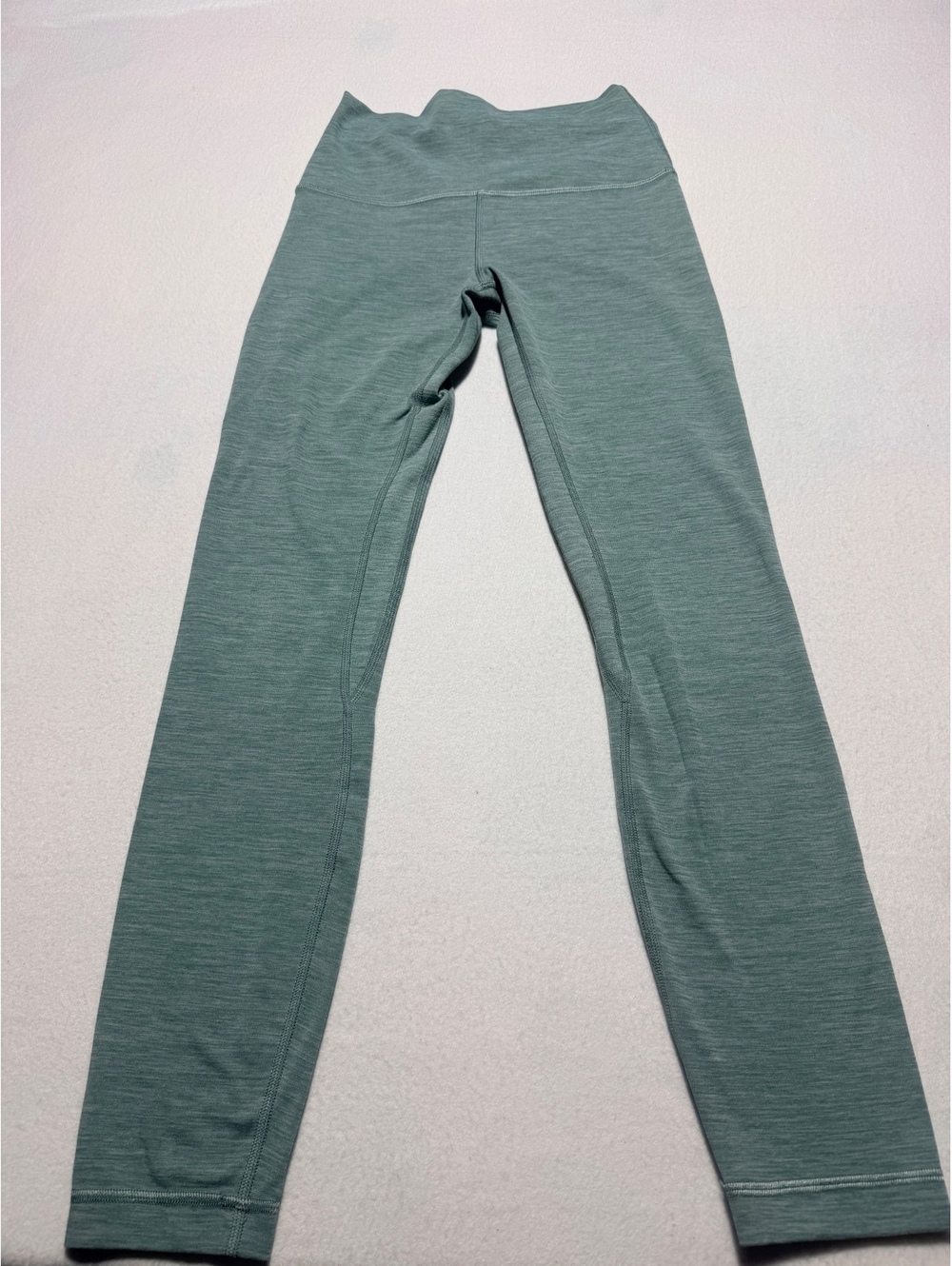Lululemon High-Rise Green Leggings Size 4